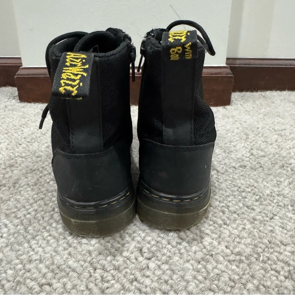 Dr.‎ Martens Combs Combat Boots -Big Kid Boys Girls size 3 - EUC
